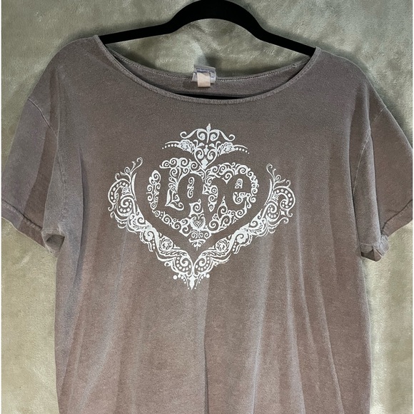 Crazy Shirts Tops - CRAZY SHIRT WOMEN’S CHOCOLATE DYE SHIRT